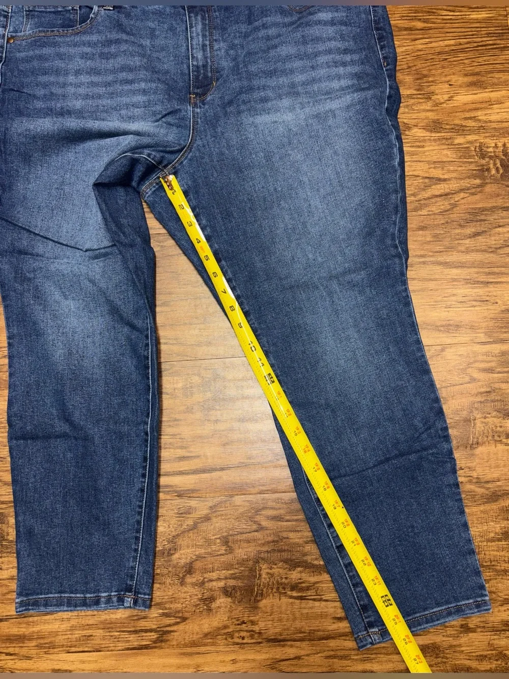 D. Jeans High Rise Skinny Jeans Plus Size 22W